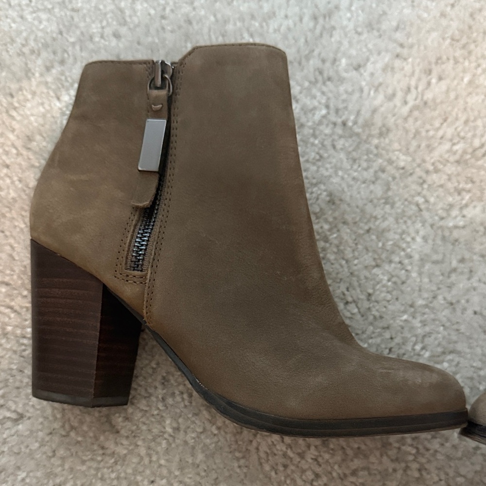 Women's Tan Ankle Boots